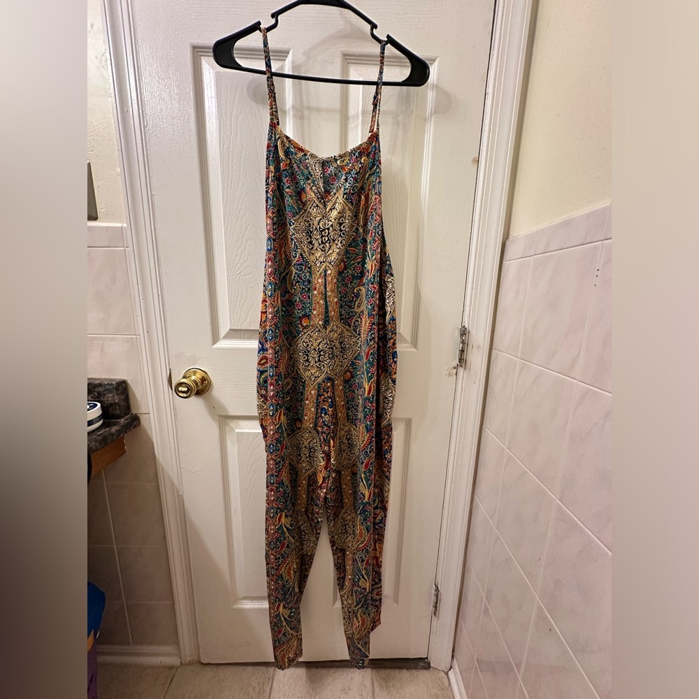 Colorful jumper with easy on/off side zipper.